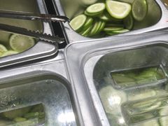 -柠檬向右(宝杨宝龙店)