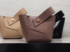 -CHARLES&KEITH(乐峰广场店)