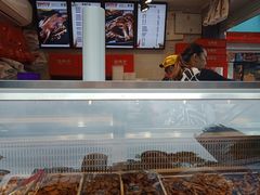 -张鸭子重庆特产卤味小吃(未来国际店)