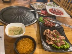 -韩呈黑牛家烤肉(太原街万达店)