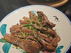 -川流不息·地道川菜·小龙虾(新松江路店)