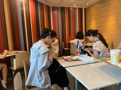 -麦当劳(乳山路店)