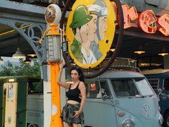 -席娜卡琳火车铁道夜市