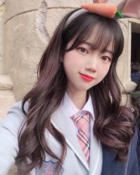 -变画·发型STUDIO