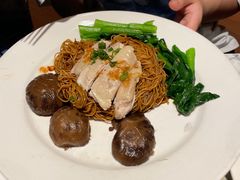 -关夫人餐厅(阳光广场店)