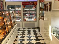 面包甜点陈列柜-味多美(江桥万达店)