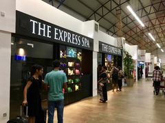 -班达拉奈克国际机场