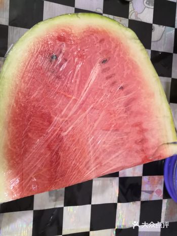 炎热的夏天，最幸福的，莫过于回家从冰箱里拿出一个冰镇