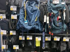 -迪卡侬(环球港店)