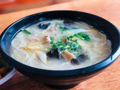 -桥香园过桥米线(国贸店)