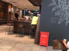 -星巴克(武汉江夏中百广场店)