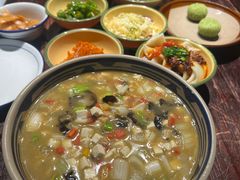-蓝田九大碗民俗食府(蓝田店)