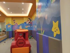 -戊辰亲子游泳俱乐部