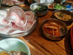 -韩景台烤肉(八大处店)