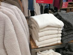 -优衣库(重庆星光时代广场店)