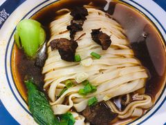 -霸蛮湖南菜·牛肉粉(荣京西街店)