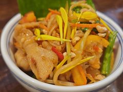 -银米·云南传统过桥米线(双廊黑金冠店)