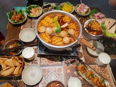 -顶上头•螺蛳粉火锅(德思勤复地星光店)