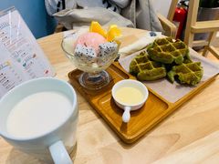-猫的天空之城概念书店(束河店)