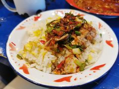 自创冒脑花拌饭-马路边边串串香(双井直营店)