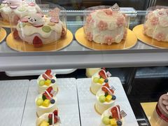 -花花卷卷·鲜食蛋糕(静安久光百货店)