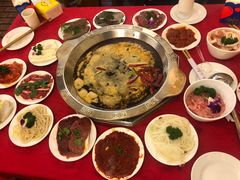 -山城年华老火锅(玉林店)