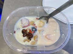 原味酸奶水果捞-溪边姑娘·拉丝酸奶水果捞(春熙路店)