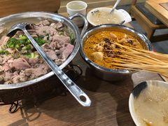 -肖四女乐山跷脚牛肉(世博源店)
