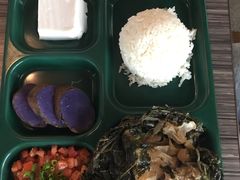 Lau&nbsp;Lau-Highway Inn Kaka'ako