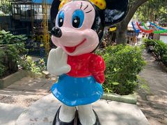 -顺德大良半月城游乐场