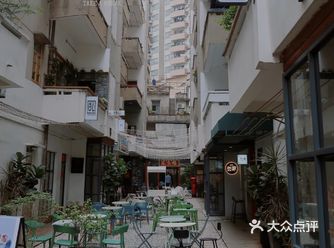 囍舍在东莞的莞城运河路， 是近半年来非常热门的网红打