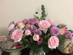 -何兮花店·气球派对鲜花店(马桥银春路万科城店)