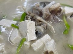 鱼头鱼骨豆腐汤-阿水土鸡(远光店)