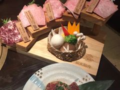 -山川小町·极番烧肉(新地假日广场店)