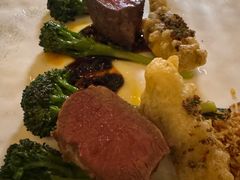 香烤羊肉配香脆肋排-Jean Georges