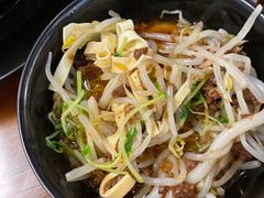 -丽虹云南过桥米线(兴工街店)