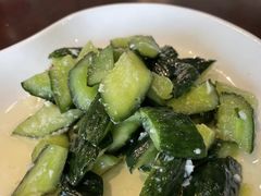 蒜泥黄瓜-湖鲜楼