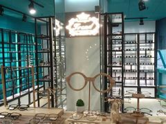 -Trend1881视光·蔡司视觉(领展广场店)