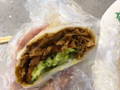 -老王芙蓉蛋卷饼(万达店)
