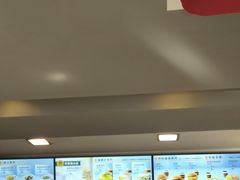 -麦当劳(利津路店)