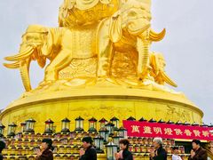 -峨嵋山金顶