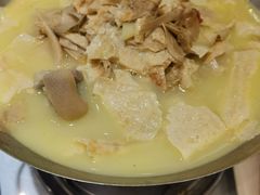 浓汤笋衣-嘉逸传菜(洛川东路店)