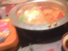 -牛YO寿喜烧·铁板烧和牛火锅自助(市府恒隆店)