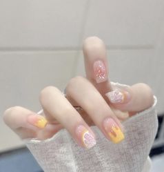 -桃色美甲沙龙