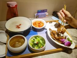 -安雅国际月子会所(拱北森宇富通店)