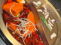 -小天鹅火锅·一线江景洪鼎旗舰店(洪崖洞店)
