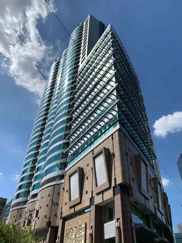 静安8号-"朋友住在这里,就过来看看.环境还不错,很."-大众点评移动版