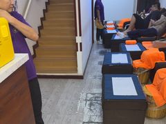 -老苗医养生堂(（1店）解放东路店)