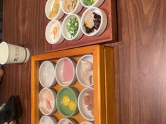 -良米山·云南野生菌过桥米线(上海首店)