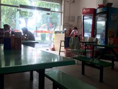 -明记砂煲美食(人民北路四十号大院店)